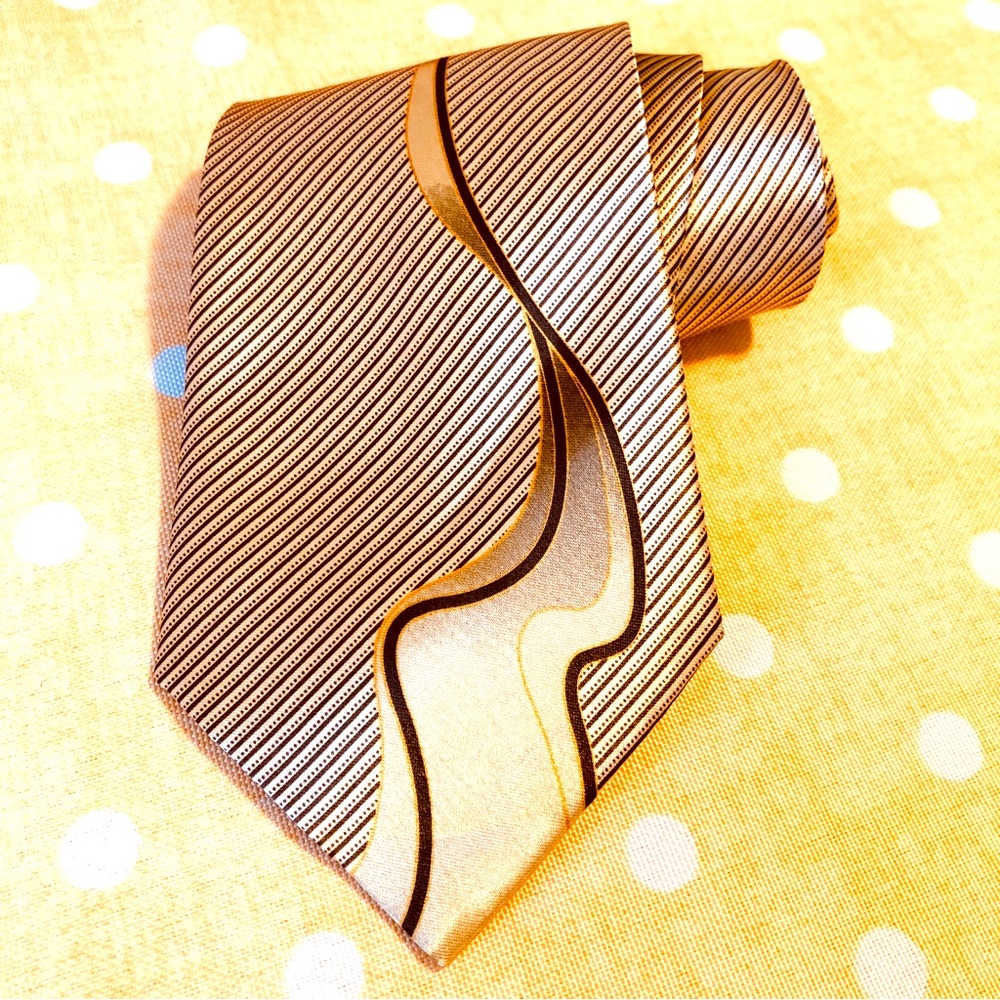 Gold and Tan men’s necktie 4”